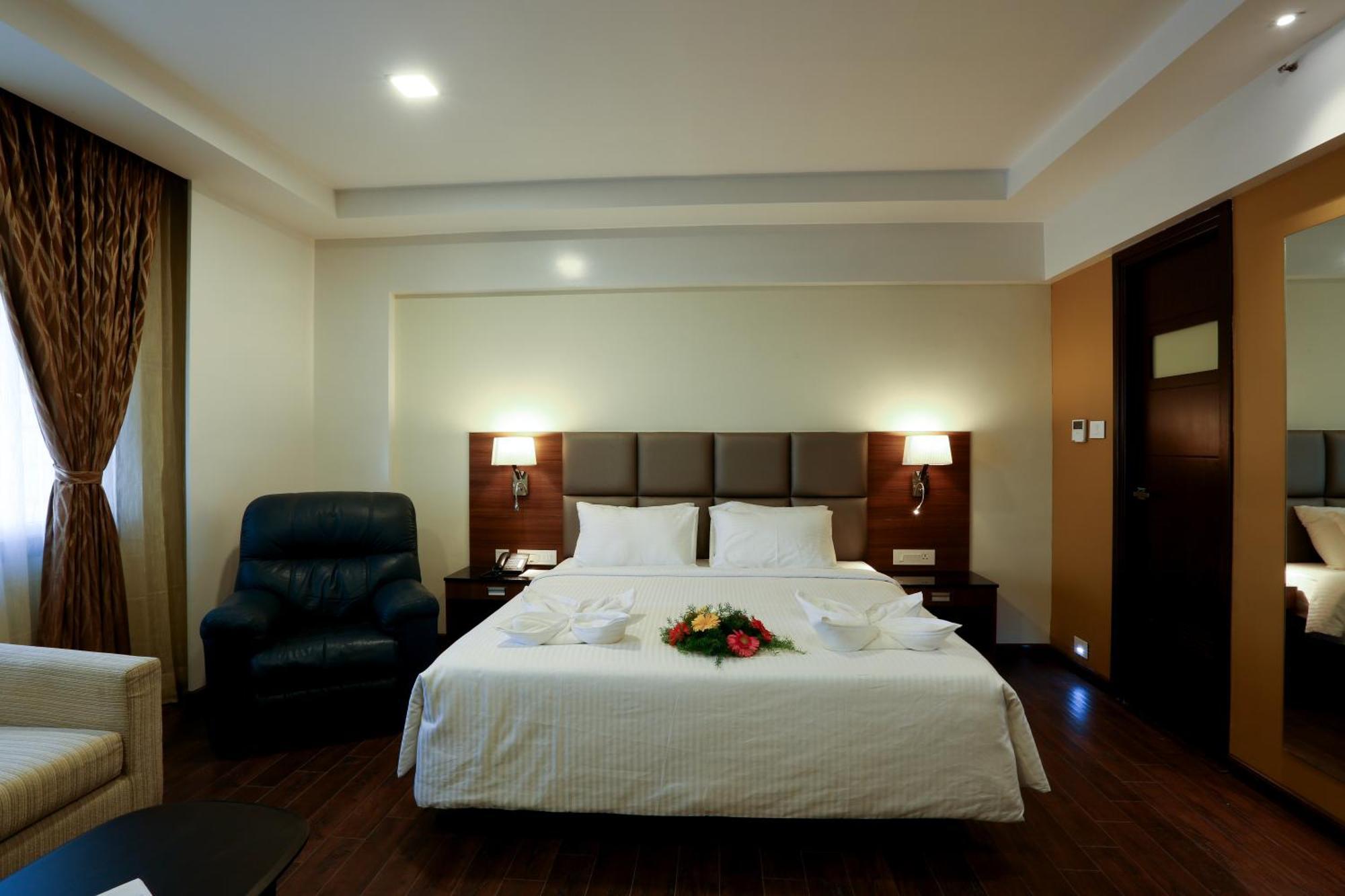 Fressotel Seetharam Coimbatore Esterno foto